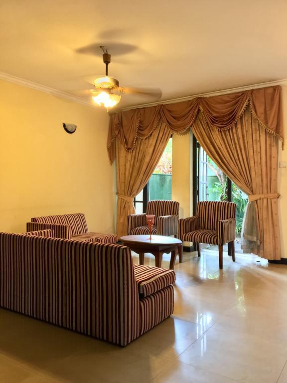 Noahs Ark Transit Stay โมราตูวา ภายนอก รูปภาพ